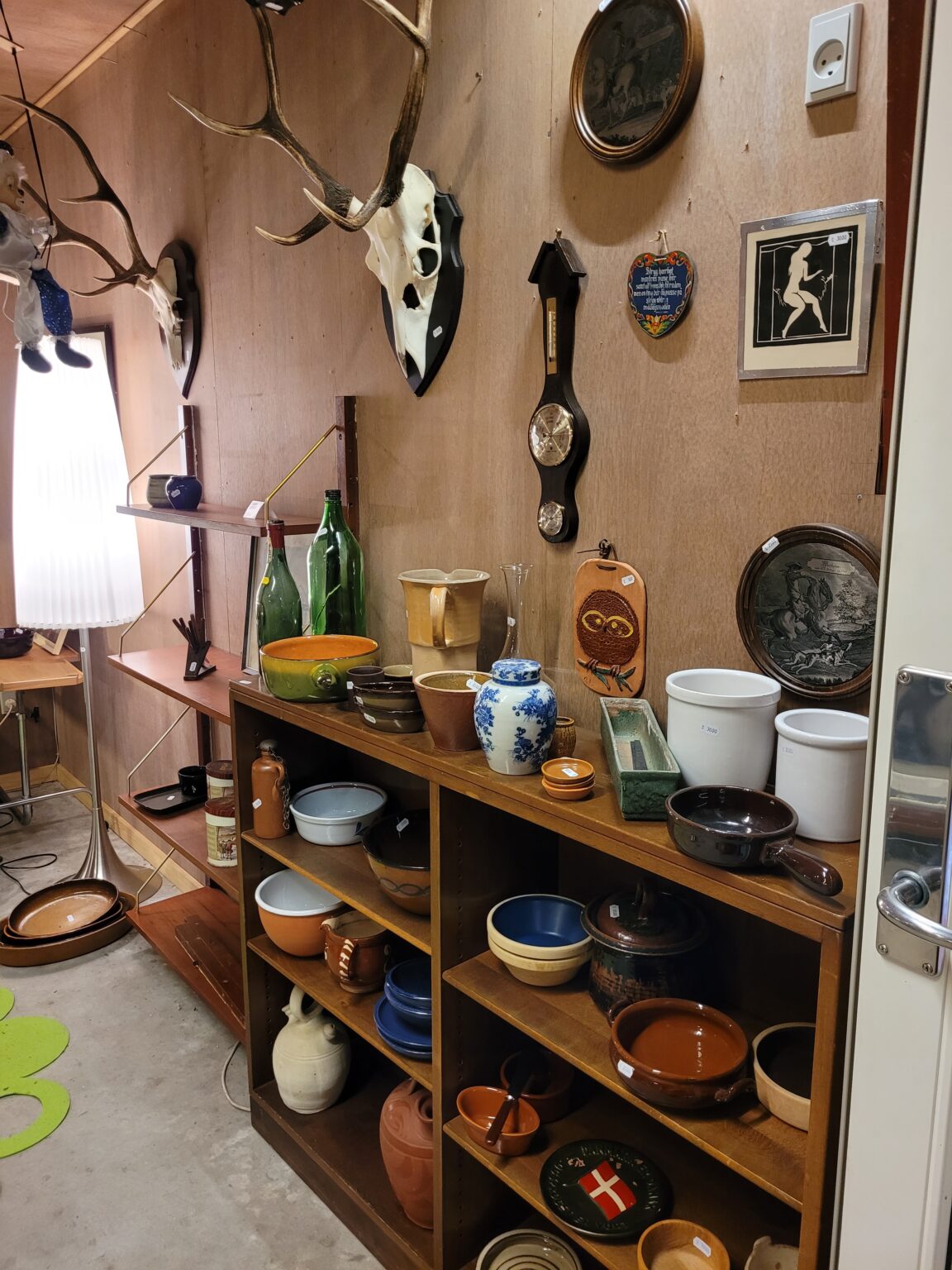 Rydning af dødsbo - Hjem - Kram Dødsbo og Antik - 20230414 145411 20230414_145411