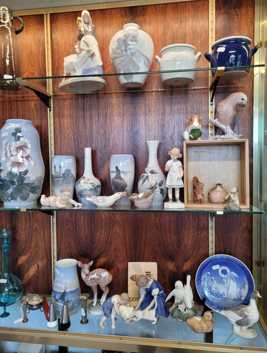 Rydning af dødsbo - Hjem - Kram Dødsbo og Antik - Screenshot 20230414 093221 Business Suite Screenshot_20230414_093221_Business Suite